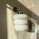 Eklektyczna szklana lampa wisząca Mémoire Embassy Interiors mosiądz