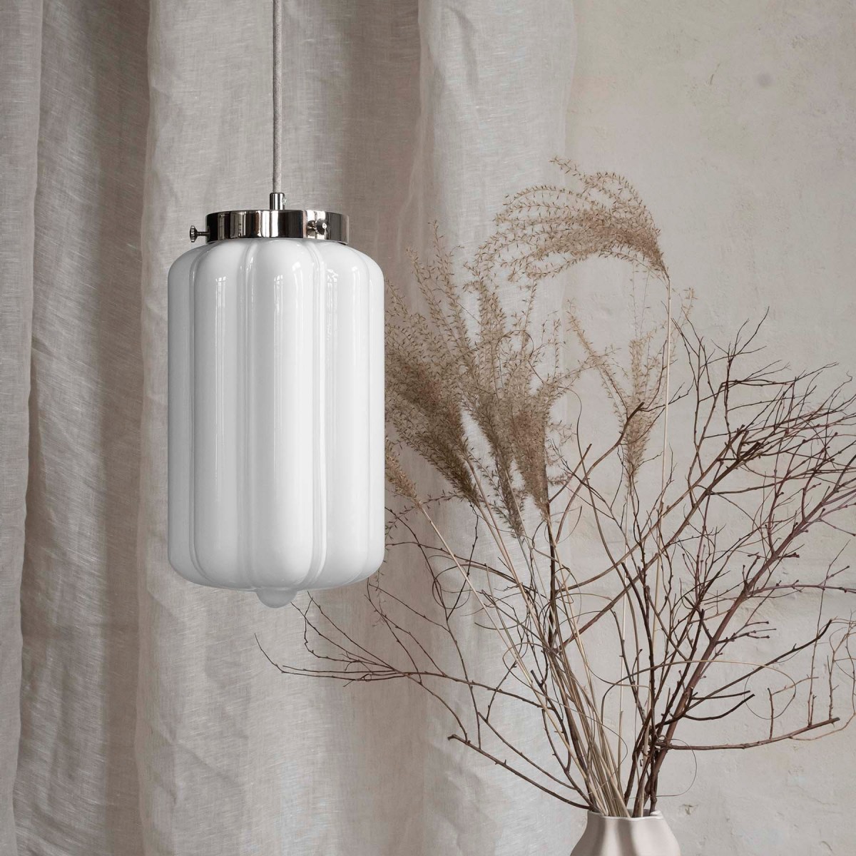Lampa wisząca SATURN Embassy Interiors